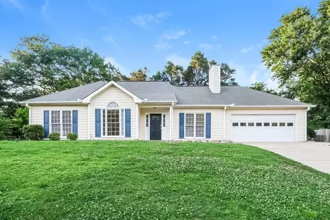 3935 Willowmeade Dr, Snellville, GA 30039