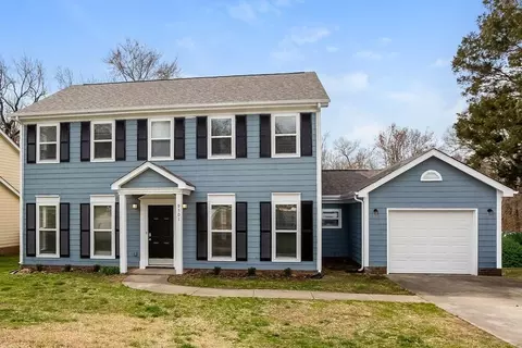 9501 Vera Jones Ln, Charlotte, NC 28213