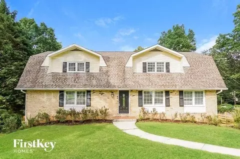 3453 Lynngate Cir, Hoover, AL 35216