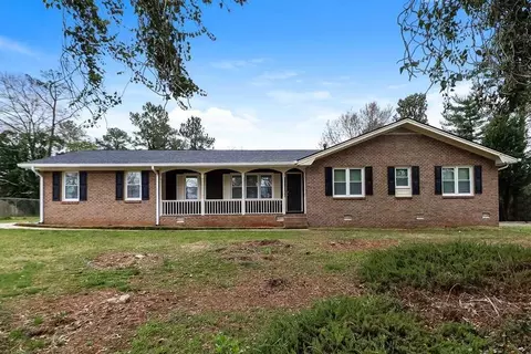 4605 Newcastle Cir, Lithonia, GA 30038