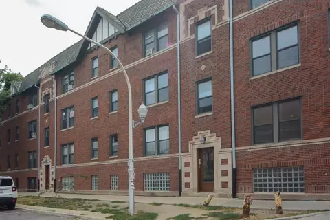 2714 N Spaulding Ave #1II, Chicago, IL 60647