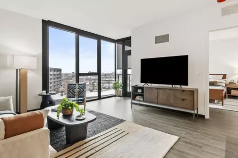 1400 W Randolph St #1-1, Chicago, IL 60607