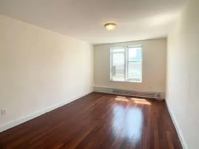 150 E 18th St #I, Brooklyn, NY 11226