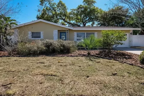 339 Regina Dr S, Largo, FL 33770