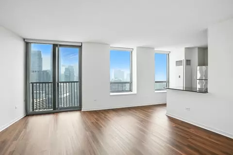 520 N Kingsbury St, Chicago, IL 60654