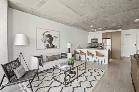 2111 S Wabash Ave #1-1, Chicago, IL 60616