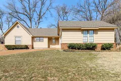 5642 Crievewood Dr, Memphis, TN 38135