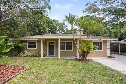 908 N Palm Dr, Largo, FL 33770