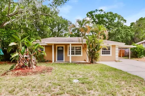 908 N Palm Dr, Largo, FL 33770