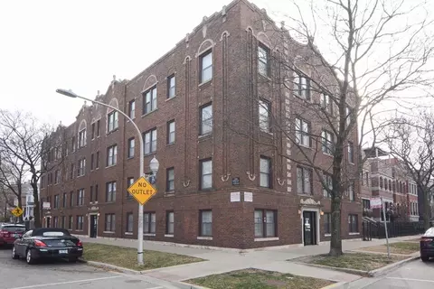 3325 N Lakewood Ave #G, Chicago, IL 60657
