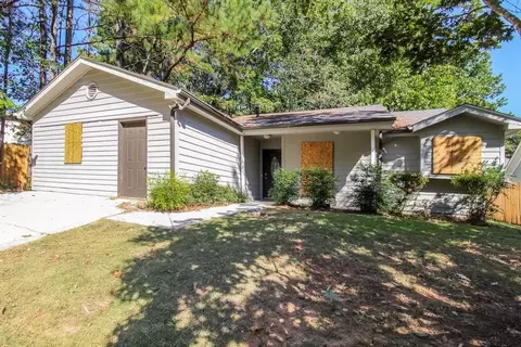 599 Maple Dr, Stone Mountain, GA 30083