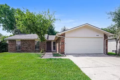 4141 Yellowleaf Dr, Fort Worth, TX 76133