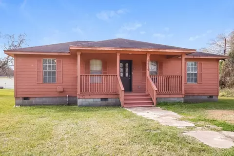6619 Wayne Johnson Ave, Hitchcock, TX 77563