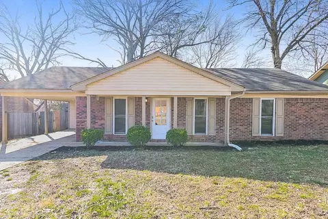 863 Hackberry Dr, Southaven, MS 38671