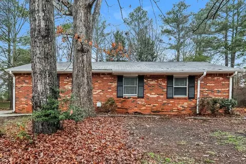 243 Sedgefield Dr, Jonesboro, GA 30236