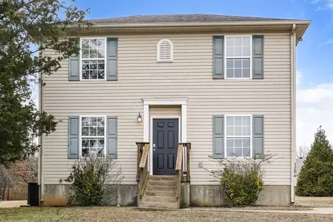 1204 Smalls Ct, La Vergne, TN 37086