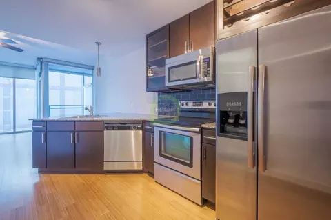161 W Kinzie St, Chicago, IL 60654