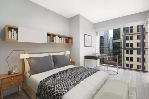 210 N Wells St #1-1, Chicago, IL 60606