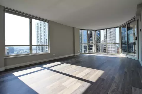 1 E Delaware Pl #1-1, Chicago, IL 60611