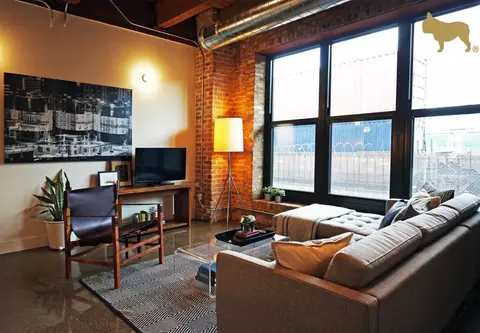 1435 W 15th St #2-1, Chicago, IL 60608