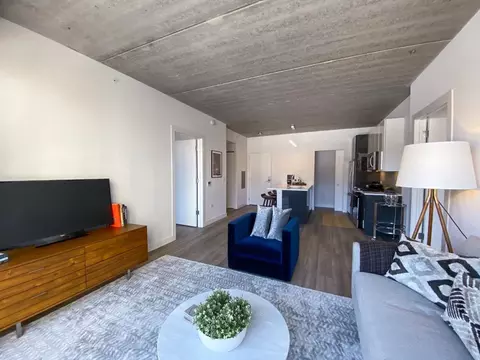 734 W Sheridan Rd #3-2, Chicago, IL 60613