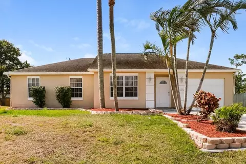 1576 SW Pitts Ave, Port Saint Lucie, FL 34953