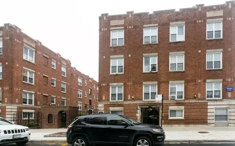 957 W Cornelia Ave #2A, Chicago, IL 60657