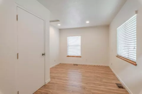 3636 Auburn Blvd #1, Sacramento, CA 95821