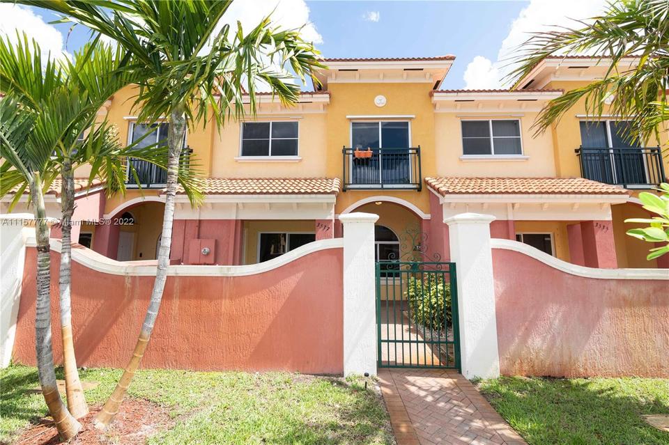 3537 NW 29th Ct, Lauderdale Lakes, FL 33311 20 Photos MLS 48505634