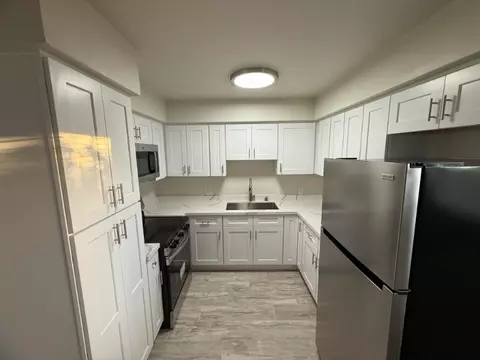 8866 Donna Jean Ln, Santee, CA 92071