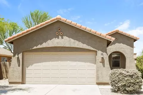 2202 W Gold Dust Ave, San Tan Valley, AZ 85142