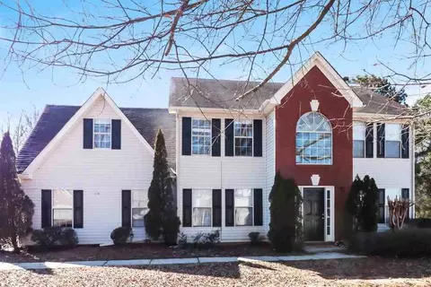 409 Grove Park Dr, Locust Grove, GA 30248