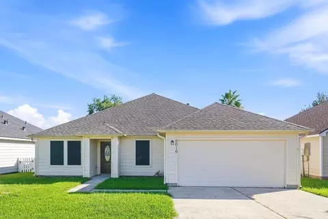 5016 Asia Ln, Dickinson, TX 77539