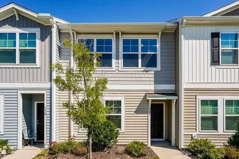 548 Wendell Falls Pkwy, Wendell, NC 27591