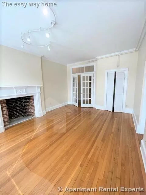 888 Massachusetts Ave #314, Cambridge, MA 02139