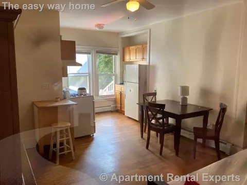 28 Cogswell Ave #1, Cambridge, MA 02140