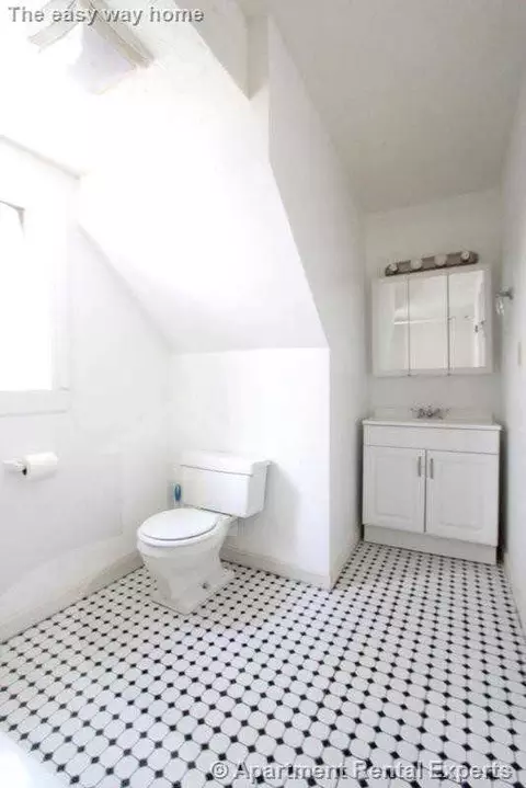 569 Main St #1, Medford, MA 02155