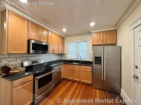 65 Conwell Ave #1, Somerville, MA 02144