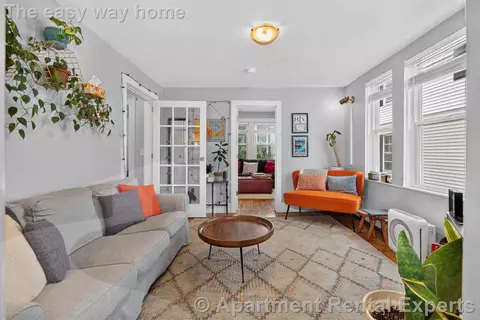 52 Mansfield St #2, Somerville, MA 02143