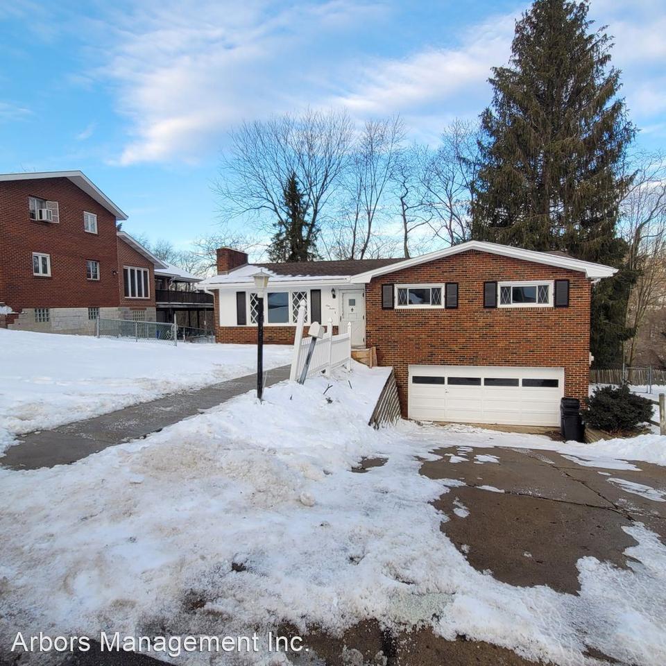 112 Susan Dr, Green Tree, PA 15220 16 Photos MLS 48557844 Movoto