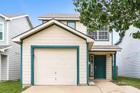 10628 Wild Oak Dr, Fort Worth, TX 76140