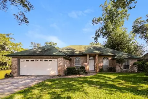 12127 Rush Creek Dr N, Jacksonville, FL 32225