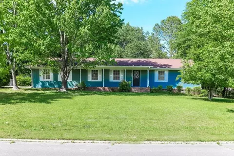 2906 Elizabeth Ln, Snellville, GA 30078
