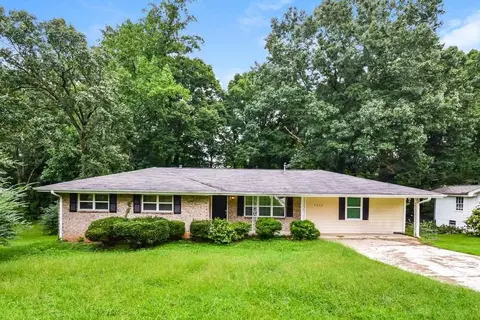 2036 Terry Ln, Douglasville, GA 30135