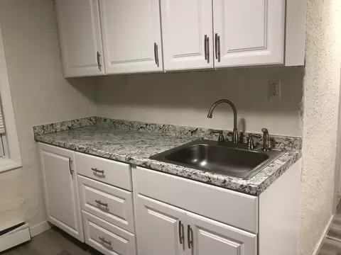 112 Arlington Ave #3, Jersey City, NJ 07305