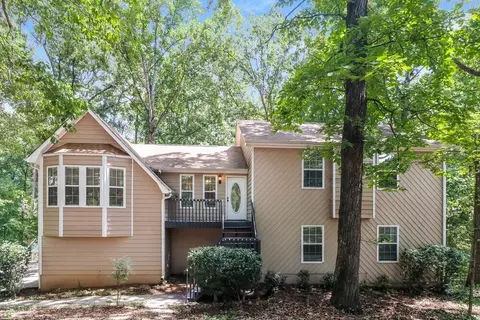 6218 Emerald Springs Dr SE, Acworth, GA 30102