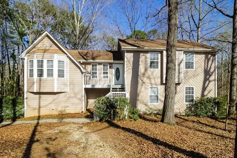 6218 Emerald Springs Dr SE, Acworth, GA 30102