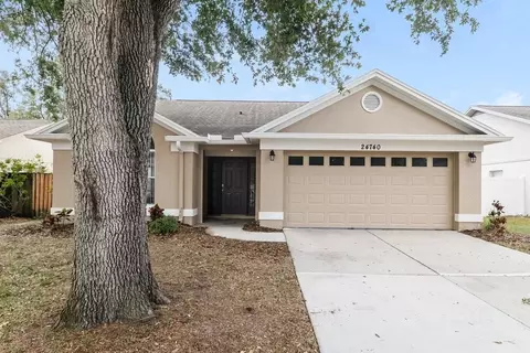 24740 Silversmith Dr, Lutz, FL 33559