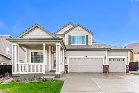 858 Sundown Dr, Castle Rock, CO 80104