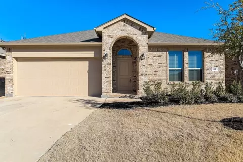 1121 Pierz Dr, Fort Worth, TX 76177